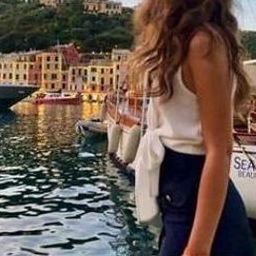 Awpouawna84471's profile picture. 