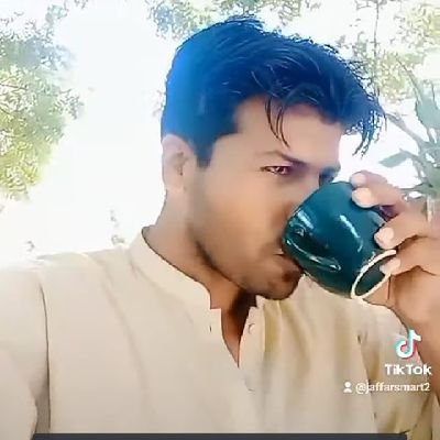 ﺟﻦ ﮨﺎﺗﮭﻮﮞ ﭘﮧ ﻗﺴﻤﺖ ﮐﯽ ﻟﮑﯿﺮﯾﮟ ﻣﺪﮬﻢ ﮨﻮﮞ ﺍﻥ ﮨﺎﺗﮭﻮﮞ ﭘﮧ ﻣﺸﻘﺖ ﮐﯽ ﻣﮩﺮﯾﮟ ﺑﮩﺖ ﻧﻤﺎﯾﺎﮞ ﮨﻮﺗﯽ ﮨﯿﮟ
