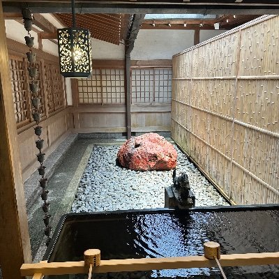 FsH32pr's profile picture. 