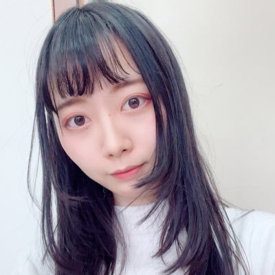 アイミーマイン所属。
165cm。活字とひとり旅と食べ物が好き。
【出演】
アニメ『魔女見習いをさがして』イベント『輝け!Aqoursぬまづフェス』
映画『オレンジジュース』舞台『Domix11アウターゾーン』など
お問い合わせ→https://t.co/TgAJI0CVjo