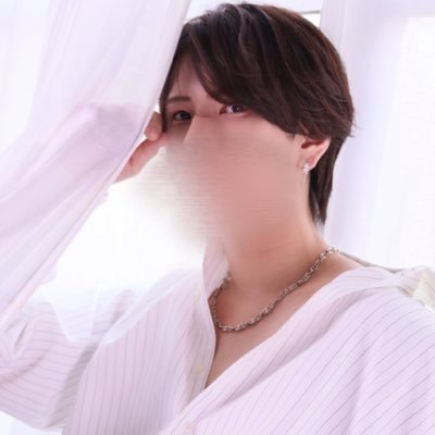 現役美容師✂️出勤リクエストやご質問ご相談dmいつでも受付中🥀✨️超絶優しいいちゃ甘ソフトSお兄さん。京都生まれ京都育ち🍵⛩非喫煙者/京都弁/お酒/シーシャ/カラオケ/漫画/アイドル175cm68kgA型INFP🌿三度の飯より猫が好き🐈⬛9月予約受付中🎐