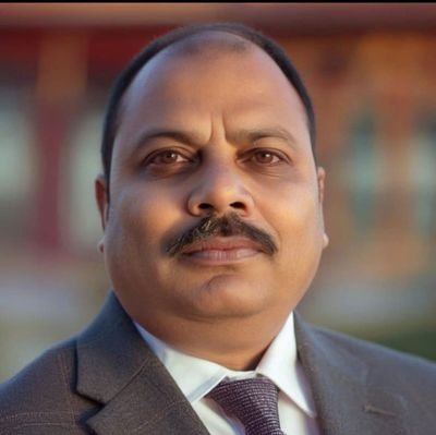 भूतपूर्व विधायक प्रतिनिधि उत्तर प्रदेश सचिवालय, स्वामी, प्रकाशक व मुद्रक- शक्ति उजाला दैनिक व साप्ताहिक समाचार पत्र एवं मासिक पत्रिका।