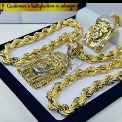 You’re highly welcome to 💸 JAY GOLD💯🔌Dealing with Italian🇮🇹 Gold 18karat and Malaysia 🇲🇾 Gold 22karat ,with different types of Gold like Earrings ,Brace