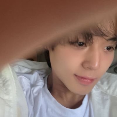 _slakemythirst's profile picture. 지훈의 메이 🫶