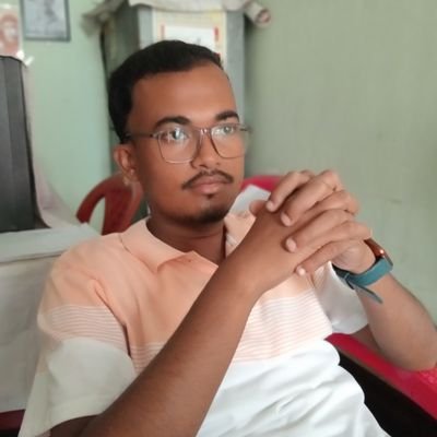 जिंदगी लंबी नहीं, बड़ी होनी चाहिए...Student of Communism not Communist