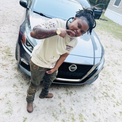 F// me on Instagram: @_sneakerzqveen ✨🤫 Subscribe to my channel @Sneakerz Qveen ‼️☺️. VSU #24 🖤❤️