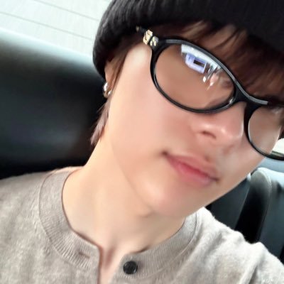 sunshinetheo_'s profile picture. 22 | Multistan | she/her
