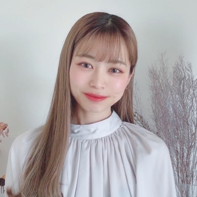 ri_90106's profile picture. 9年勤めた人材サービス会社を辞めフリーランスへ転身🌟|ECサイト画像制作の実績500枚以上|サムネイル・バナー・LPデザイン実績あり|2025.6 生成AIパスポート取得|スーパーポジティブ💖|#ウェブフリ|#フリトモ
