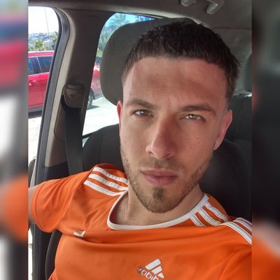 Fotógrafo, Socorrista acuático , Estudiante, hijo de Delgado, jugador casual en Squad y HLL | 🇪🇸☀️