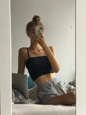 “Messy bun and getting stuff done”
“I might be a handful, but you’ll have two hands”