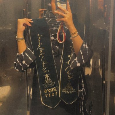 Pharmacist ⚕️| Businesswoman 💼 | Forensic Science Laboratory Specialist 🧪🔬| Bookworm | Dreamer |💜📸🏜✈️☕️📚☁️💊 #Taurus