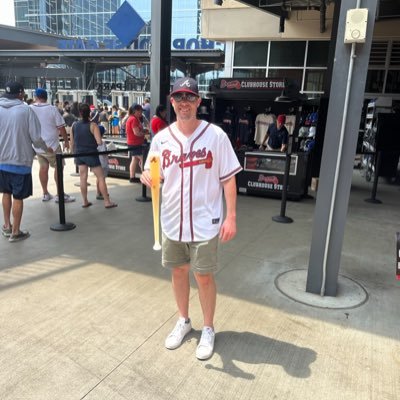 b_el5's profile picture. Clinging to my southern roots through the Atlanta Braves and Alabama Crimson Tide.