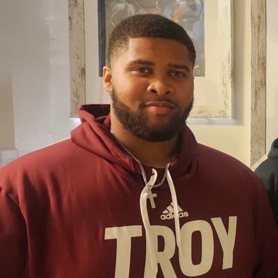 Former D1 Lineman ETSU☠️Troy⚔️ #Trusttheprocess 🤟🏽 Trenches Coach 🦍 Flint Hill Football