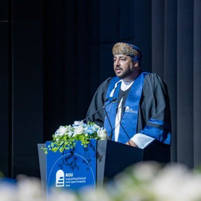 رئيس المركز الرياضي بولاية العوابي ⚖️بكالوريوس قانون AOU وطالب ماجستير القانون العام AOU⚖️ كتاباتي هي رأيي الشخصي...واعيد تغريد كل مايرقى الى ذائقتي...ودي