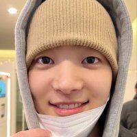 배꼽긁개 (@happpppycat) 's Twitter Profile