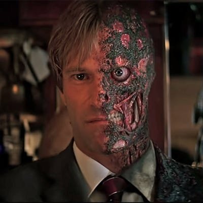 They called me Harvey Two Face. Why should i hide who i am?
#DCRP
#TwoFace
#JonsFiction
#LegacyTales
Married to @LunaticGymnast ♦️🖤
18+