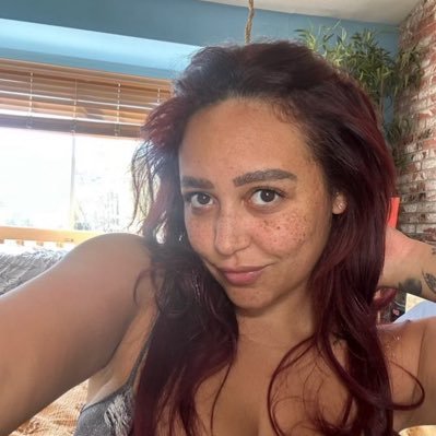 Lisaaniston_24's profile picture. @lisaaniston_24 - Telegram