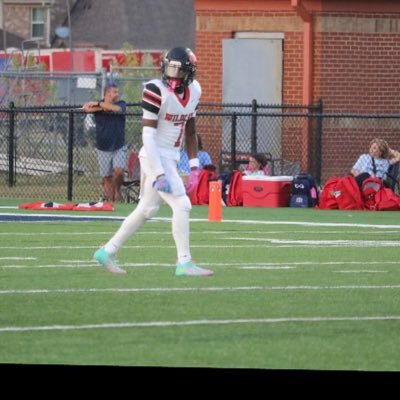 GOD FIRST✝️ C/o 2025 | ATH🏈| Region 2-3A MVP@IHSWILDCATPRIDE Contact:662-292-2454. (THE BEST PLAYMAKER IN THE SIPP🔥) NCAA ID# 2410434046