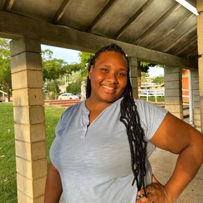 not all hero’s wear capes, some wear bonnets 👒 aspiring geo major 🎭 Milwaz productions stage manager!
