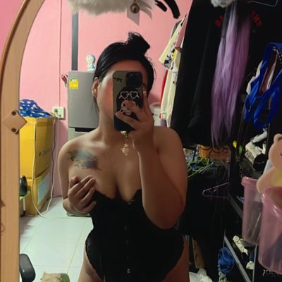 preaw_jiii's profile picture. DMมา ส่งรูป ชื่อ อายุ มาด้วยนะค่า แต่ถ้าส่งสลิปมาเลยก็จะตอบไวหน่อย5555 4160741883 ไทยพาณิชย์💸 เป๊ะไว้ก่อน🤣