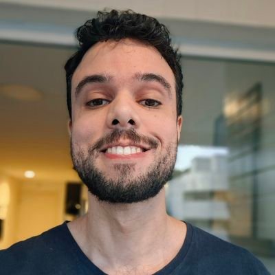 Basicamente falando sobre @coldplay e @junodreamband o tempo todo, com uma pitada de coisas aleatórias no meio.