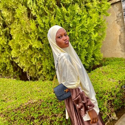 folajummie's profile picture. proudly a muslimah ❤️🧕🏼