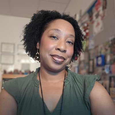 Louisiana girl in TX | Mom of 3 | Science Teacher | 🧘🏾 CYT-200 | @LSU and 2X @LamarUniversity alumna | Doctoral Student |