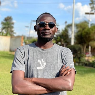 Co-founder @twendedigital: We get attention to your products + Services through Digital Marketing, Killer Graphics, Content Strategy ⚔️ Web Development.