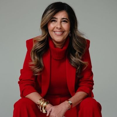 Coach
📚Best-Selling Author | Self-Made Millionaire
🧠Former Psychotherapist | Host of
Possibilities
✨Helping You Create More by Doing Less