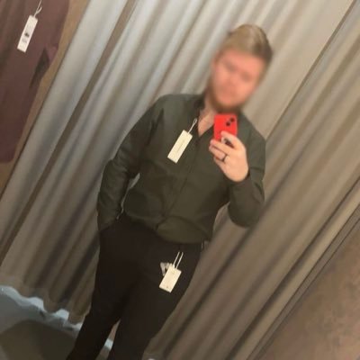 20 male | I’m not a buyer | pretty chill | sometimes I do tributes | header is the beautiful @K1ara_Astarrr