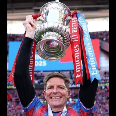 Tushydog's profile picture. Followed by Steve Parish 😎