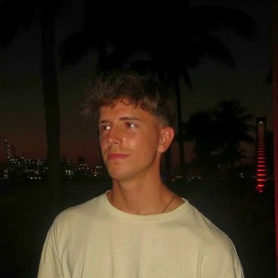 shareyx's profile picture. 24yo 🌴