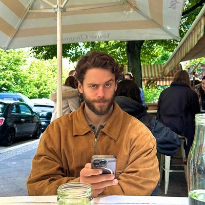 peremanresa6's profile picture. sharing health stuff from time to time 🌱 🏋🏻‍♂️