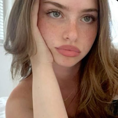 daisycallcway's profile picture. lizziesagetoryava get behind me