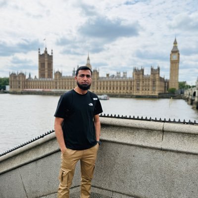 رہی زندگی ، تو شہرِ ظُلمت میں~~~ چراغ بانٹیں گے , بے حساب بانٹیں گے۔