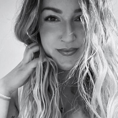 Dancer/Dance Teacher. #BoltUp. WWE 🗡️. Selena and Camila are life. I have a separate Pokemon GO account so I don’t spam you with shinies(@gbdoof)