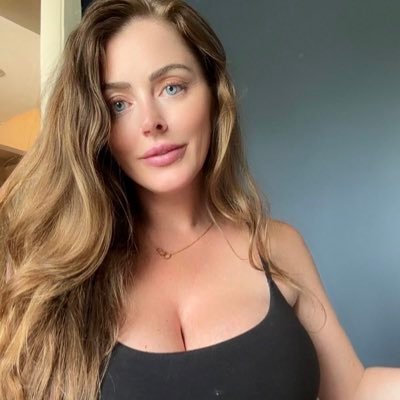 Looking For Discreet Fun and To Flirt 🔞i am into older Men