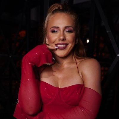 SadhbhLikeFive's profile picture. 𝘪𝘳𝘪𝘴𝘩 𝘴𝘪𝘳𝘦𝘯 ♡ lover and a fighter ♡ your new fave obsession ♡ @vaikyriepro @nswrestle ♡《RP》