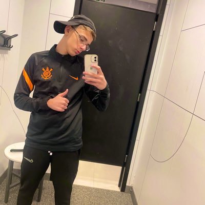 PIETROTOLEDO8's profile picture. … tudo posso naquele que me fortalece…