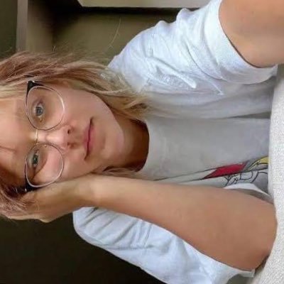 HfdfbbK's profile picture. I'm 5'9 tall, and am 28 years old, I'm Honest,family oriented, love to please the chosen men, respectful, honest, reliable, cheerful,sensitive