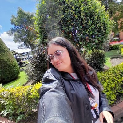 Teaching is what I love the most, that's it.
👩🏻🏫💅🏻❤️🩹💸🧘🏻♀️