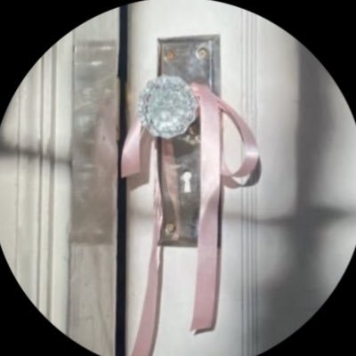 3xiur's profile picture. 