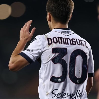 Benjamin Domínguez. Gimnasia y Esgrima La Plata. Xavi Simons. En ese orden.
