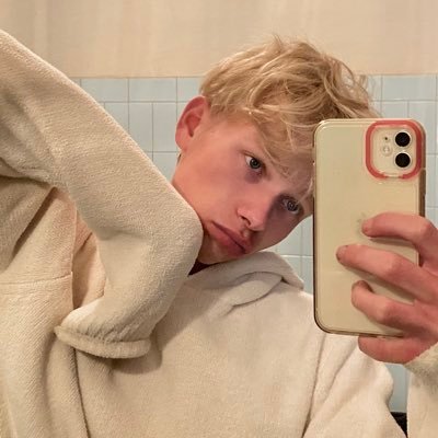 prissykai's profile picture. solve my daddy issues? 🤍 roleplay only.