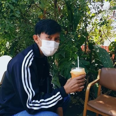 Sompit1973's profile picture. 