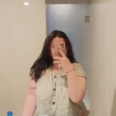 🔞 disclaimer 🔞 kalau ga suka silahkan skip / block || ♌ ||📍 YK 📍big tatto girl || 165/80 || menerima sponsor S&K berlaku || 📸✨💸💰🌈❤️🔥
