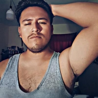 putosinohot99's profile picture. potosíno 25 años pasivo cachondo 

gusto por osos peludos 

fetiche por vello corporal 

moreno 1.73 de Estatura