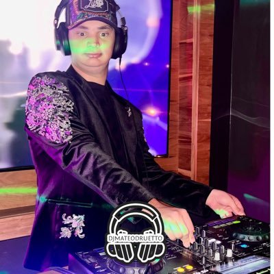 DJ Y PRODUCTOR MUSICAL ARGENTINO 18 años. IG: dj_mateodruetto