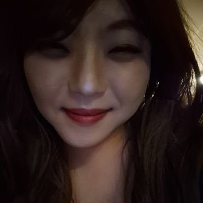 cd_sssss's profile picture. 수원거주 스타킹을 좋아하는
165 3N
우측상단 네모!! 수연이 용돈주기♡