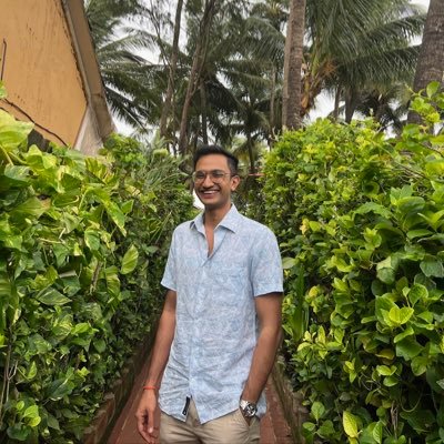 Kshitijb10's profile picture. 